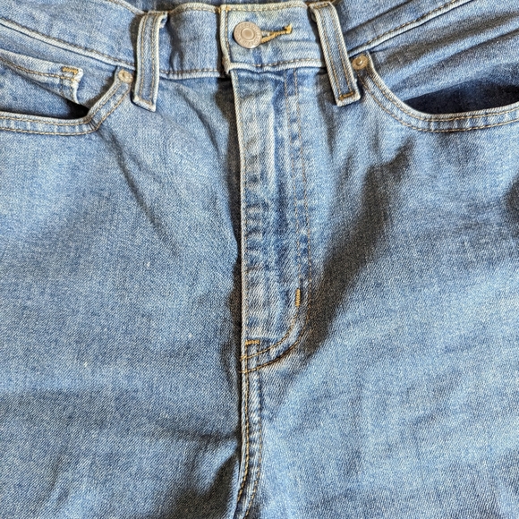 Levi's High Waist Taper Mom Jeans - Picture 7 of 8